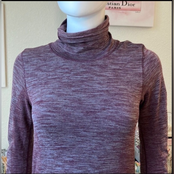 Lululemon wooly wonder turtleneck top long sleeves in dark adobe color size 6 - Picture 4 of 9